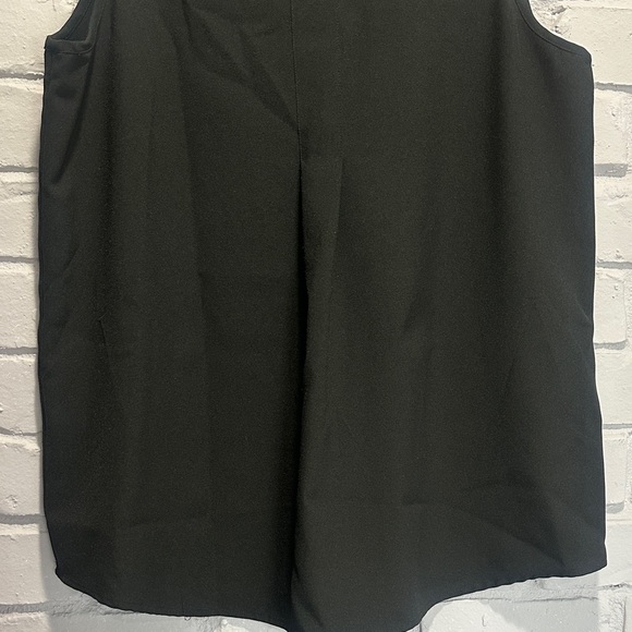 NWOT Alfani Black Sleeveless Blouse with Silver Trim size 12 - Picture 4 of 8